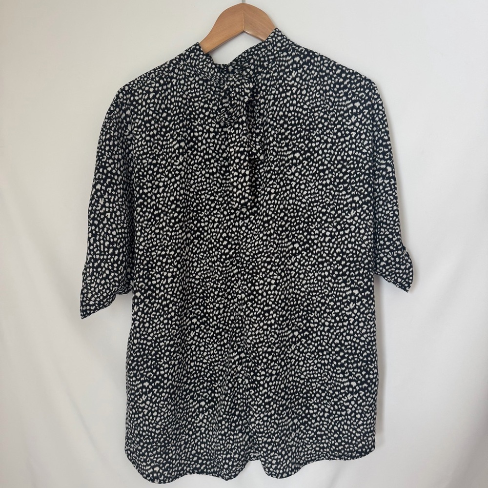 SHEIN Monochrome Patterned Blouse